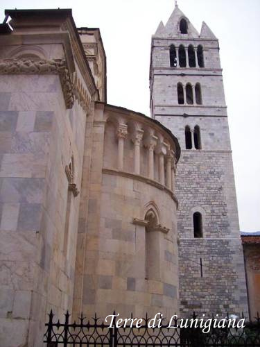 L’abside e il campanile