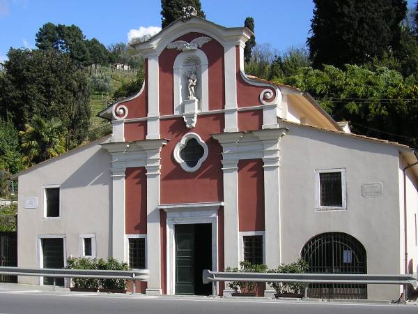 La chiesa di San Ceccardo al Aquas
