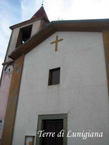 La chiesa di San Michele di Canossa